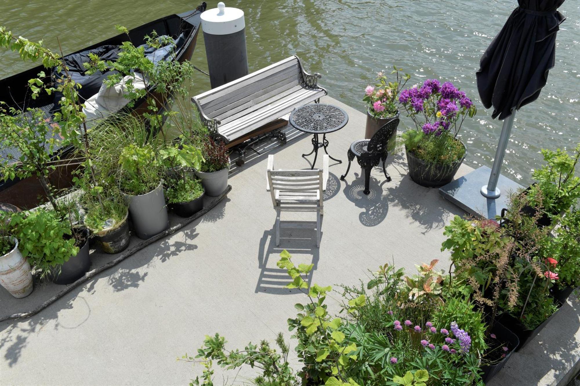 Hotel Euphrate Houseboat à Amsterdam Extérieur photo